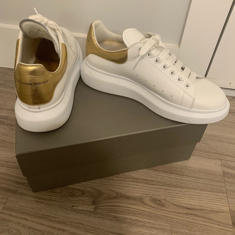 Men Alexander McQueen ... great condition